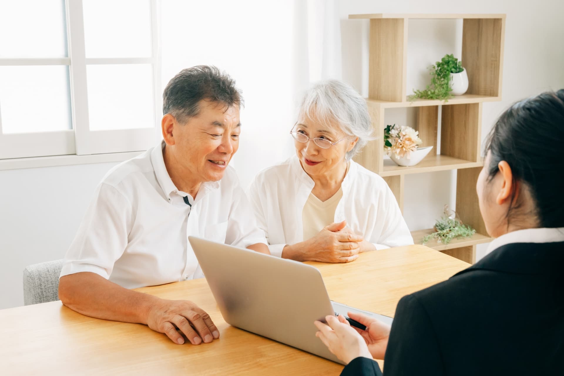 行政手続きもお任せ